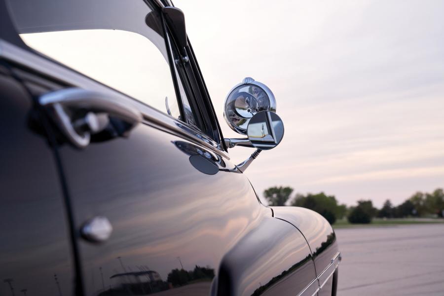 Детали экстерьера Mercury Eight Club Coupe (M-72B) 1950 года  (фото 17 из 23)